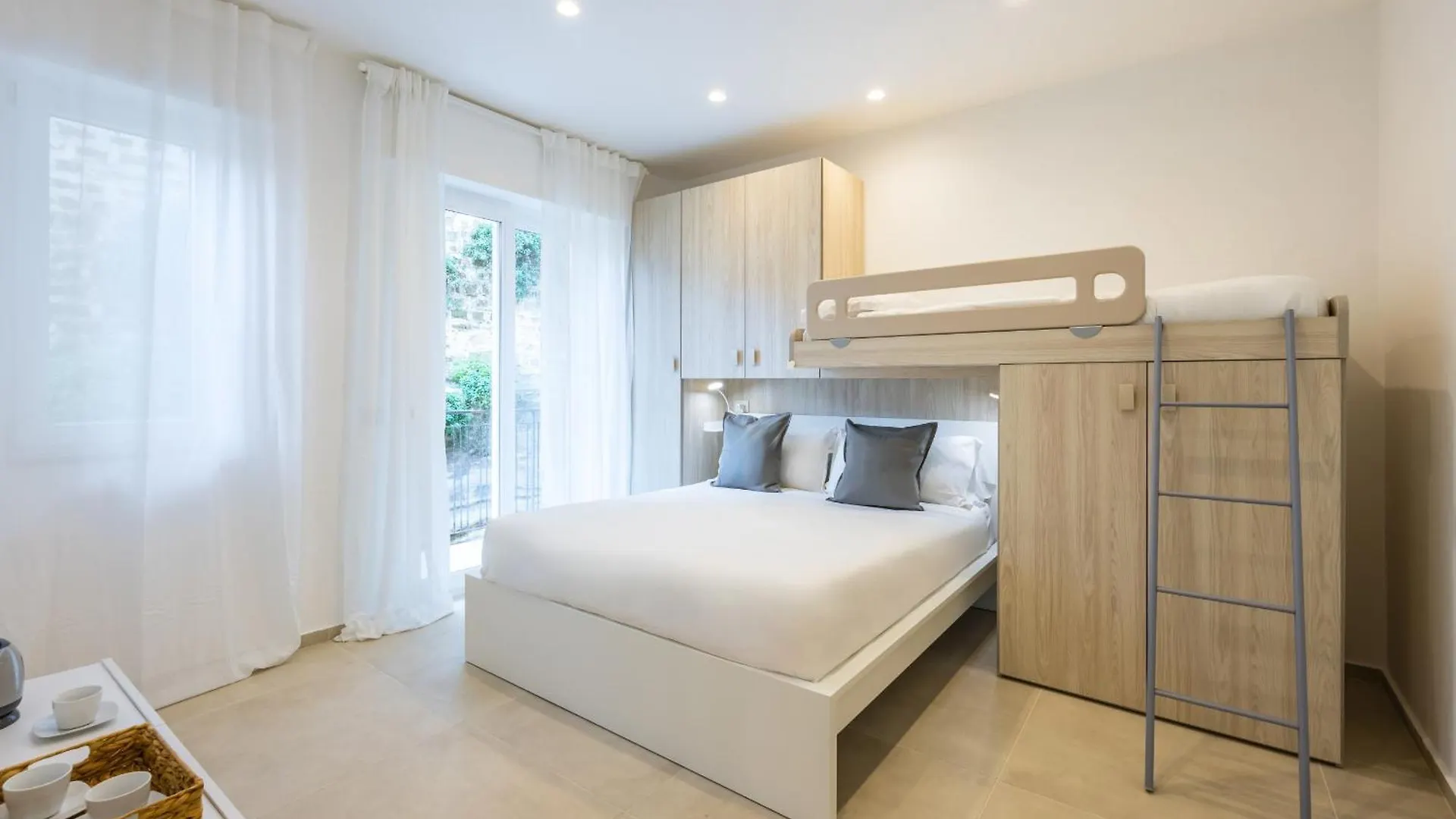 Montesanto View Rooms By Wonderful Italy Naples Guest house